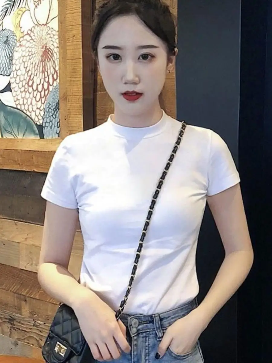 camiseta-feminina-de-algodao-com-gola-media-e-manga-curta-ajuste-slim-camisa-branca-estilo-coreano-moda-de-verao-com-bolso-para-lenco