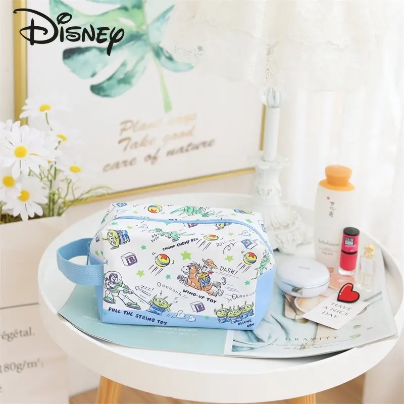 Disney New Makeup Bag Fashion borsa portaoggetti portatile leggera di alta qualità Cartoon Love borsa da viaggio multifunzionale