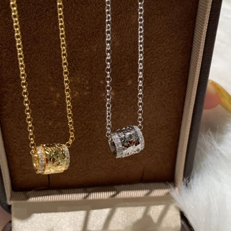 Vintage light luxury crushed ice diamond inlaid necklace retro cylindrical Pendant sparkling exquisite collar chain jewelry