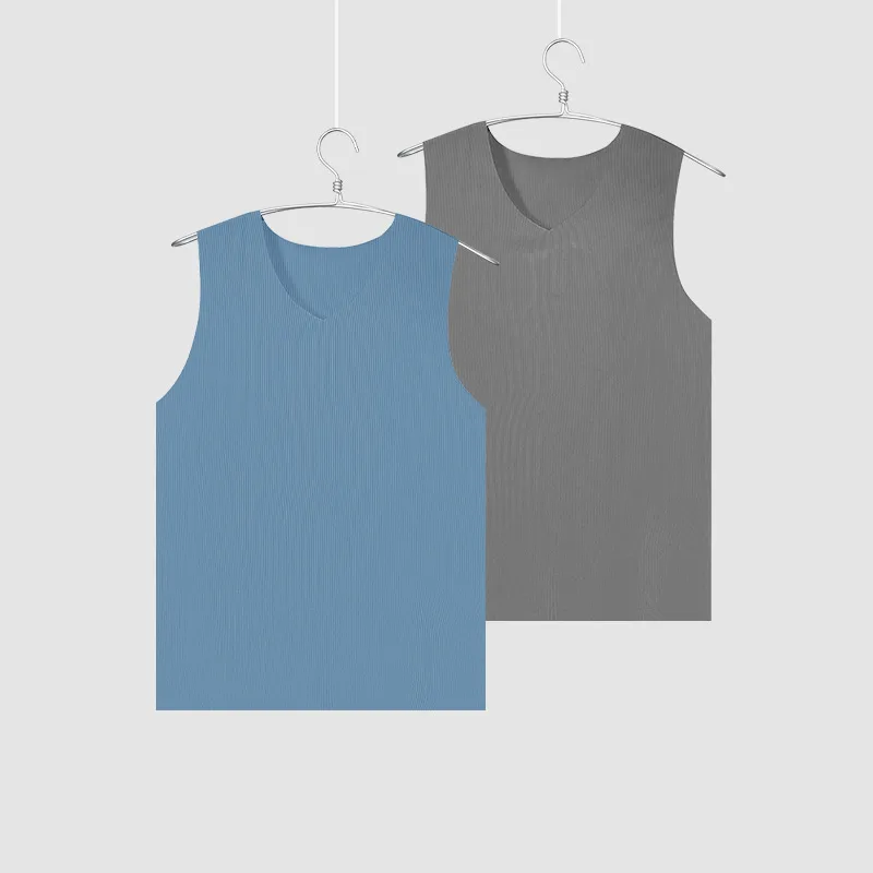 2PCS Ice Silk Traceless vest for men, a thin summer style, with a solid-color sports waistcoat as the base and a quick-drying fi