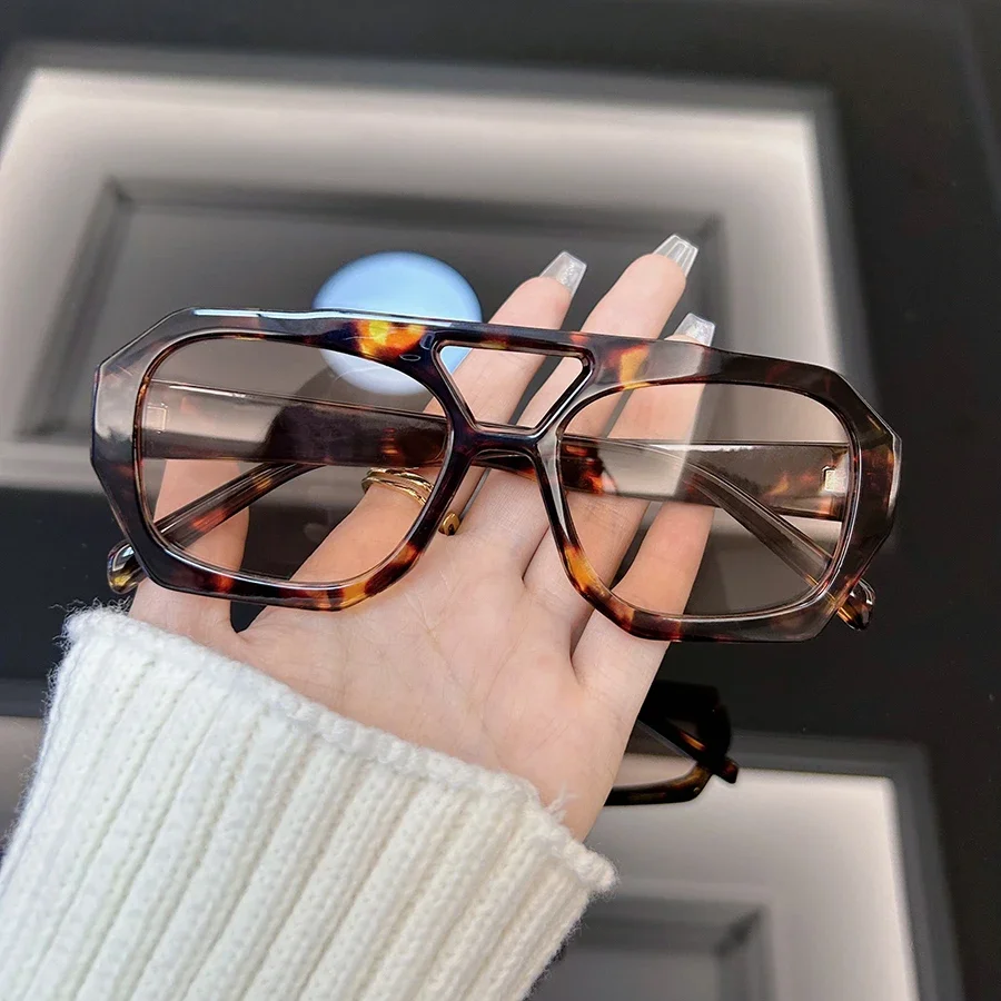 Luxury Leopard Square Sunglasses Women Brand Designer Fashion Sun Glasses Female Vintage Outdoor Mirror Shades Oculos De Sol