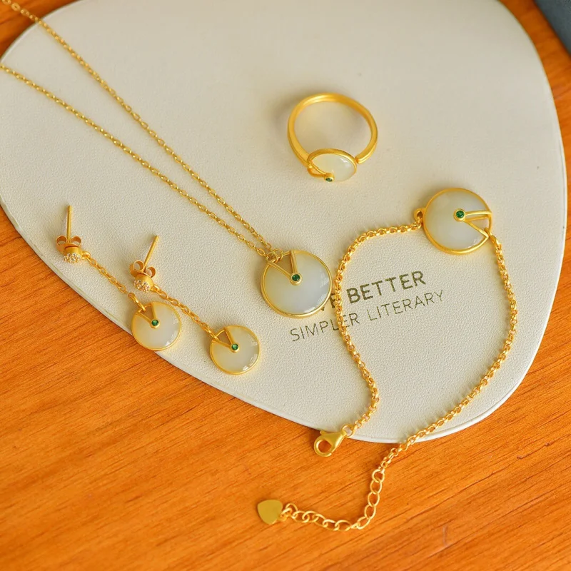 

S925 Серебро Позолоченный Инкрустация Натуральный Хэтянь Белый Нефрит С Цирконом Мир Набор из Четырех Частей