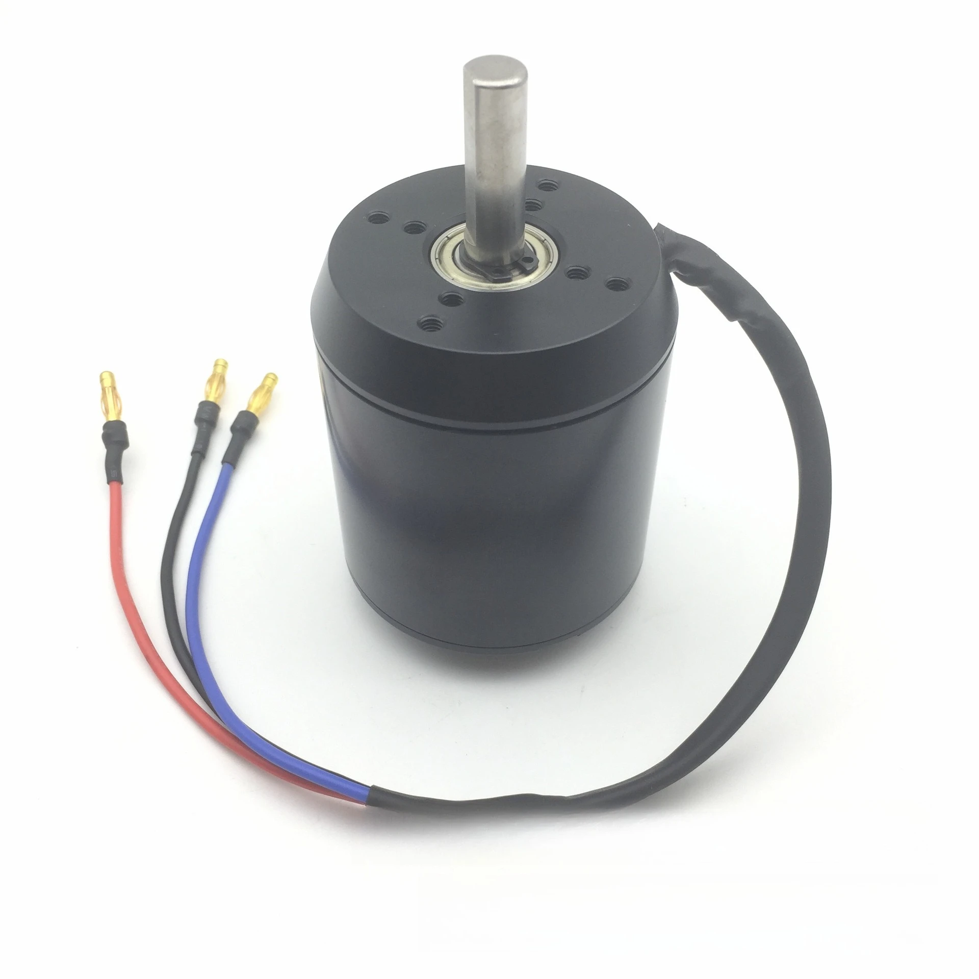 120KV High-power Model Aircraft DC Brushless Motor Electric Four-wheel Belt Motor Non-inductive
