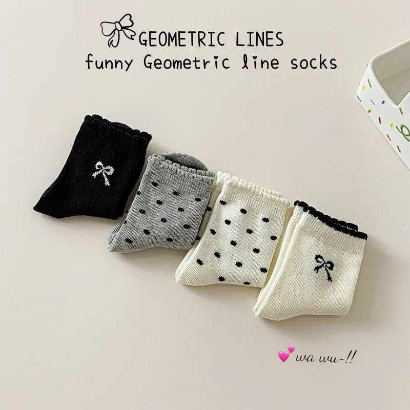 4 أزواج من جوارب الأطفال للفصول الأربعة جوارب قطنية للفتيات نمط لطيف على شكل فيونكة للأطفال جورب الأميرة باللون الأسود والأبيض على الطراز الكوري للأطفال #4