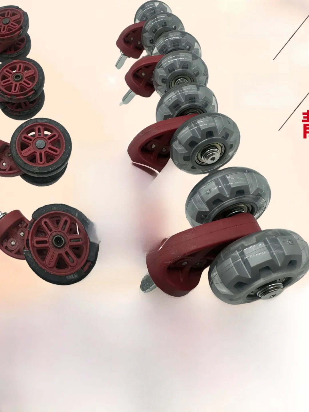 

Delsey Lage Wheel Acccessories Колеса для чемодана Универсальная дорожная сумка Бесшумные скользящие колеса Детали и аксессуары для сумок Ambassador