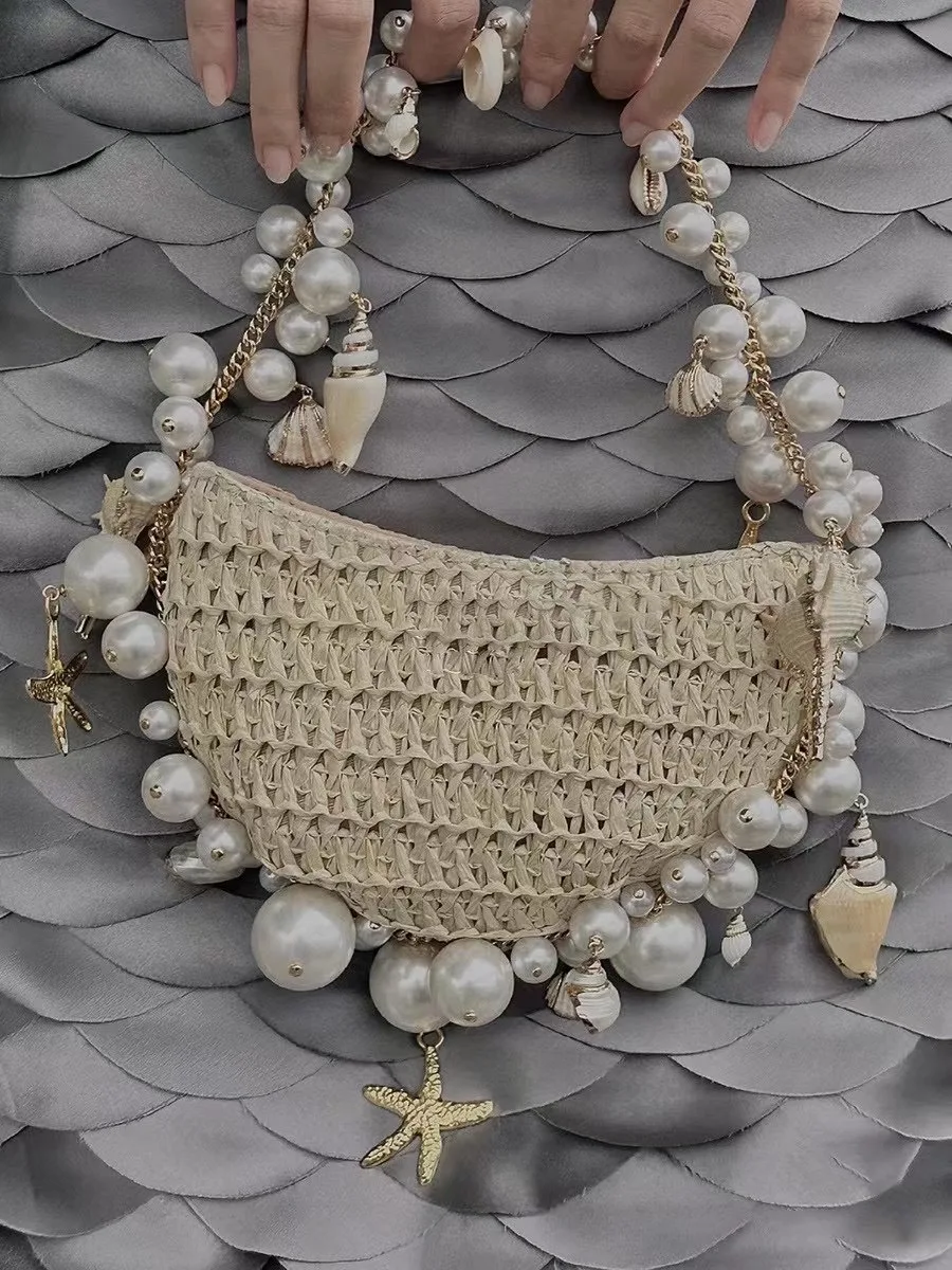 Bolso de paja para mujer, bolsa de mano tejida a mano con perlas de concha, estilo bohemio, para viaje y playa, novedad de 2023