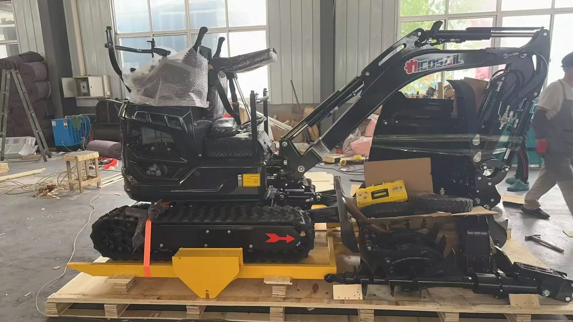 

Агент по индивидуальному заказу Малый экскаватор 1,5 т 1,7 т 2 т Доступен для домашнего использования Микроэкскаватор для продажи