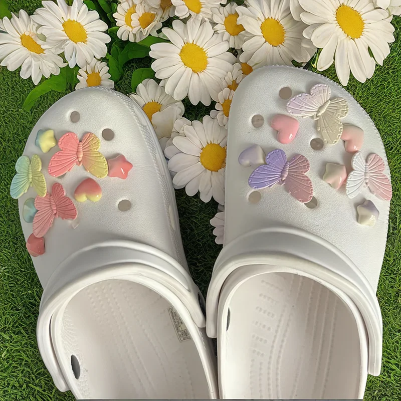 Hot sales Fashion trends Hole Shoe Charms for DIY Pearl Butterfly Shoe Buckle Decoration for Shoe Charm Sandals Clogs Kids Gifts