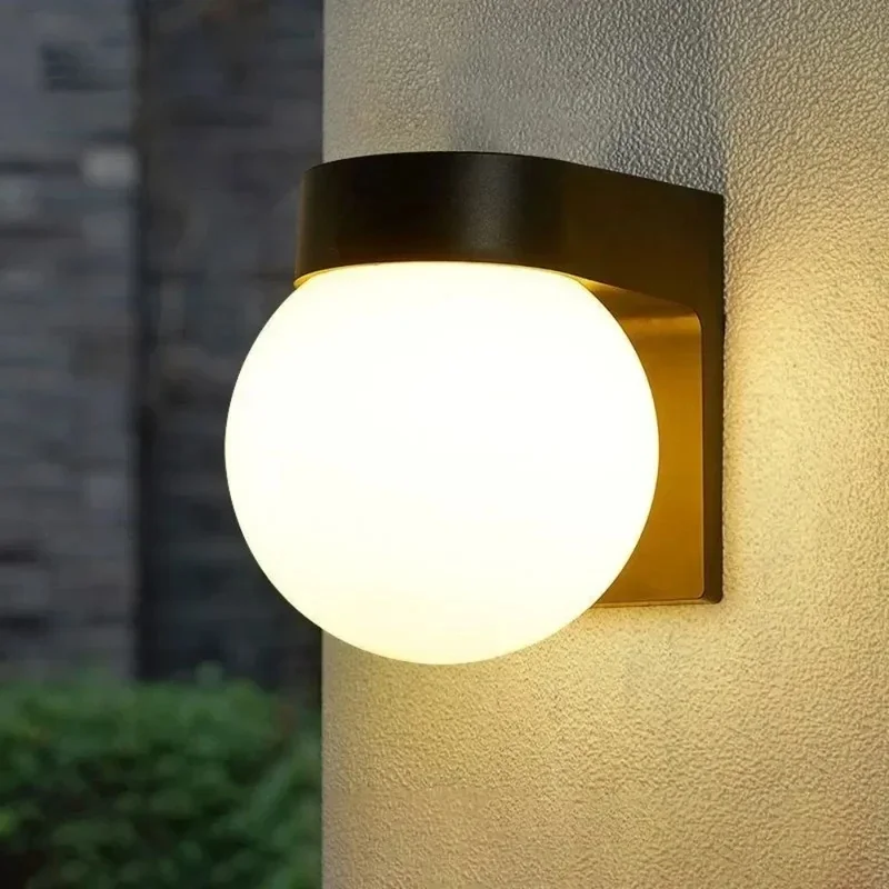 Waterproof White Globe LED Wall Light Outdoor Sphere Wall Sconce Plastic Housing Porch Balcony Garden Corridor Wall Lamp