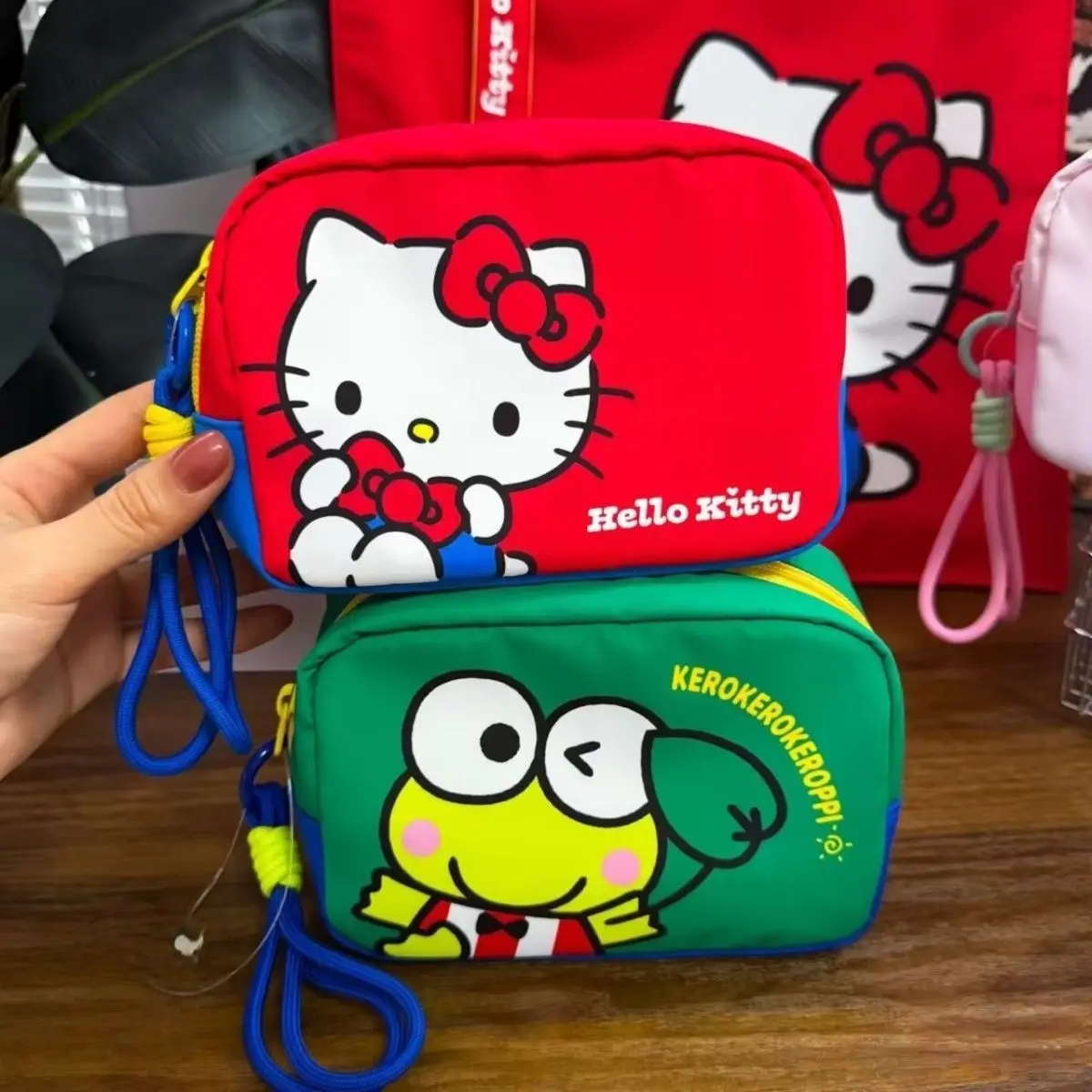 Monedero de 16 cm de Sanrio Hello Kitty Kero Kero Keroppi, Bolso de Mano, Almacenamiento de Cosméticos, Capa Única, Gran Capacidad, Regalo para Amigos