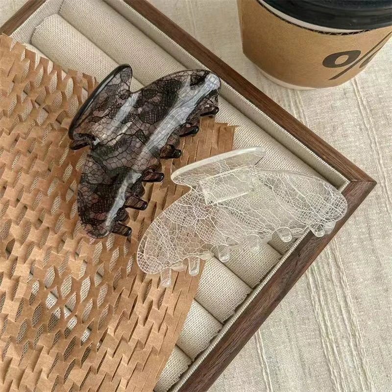 

1pc Korean delicate lace pattern grab clip gentle high-end acetate pan hair shark clip novel hair accessories