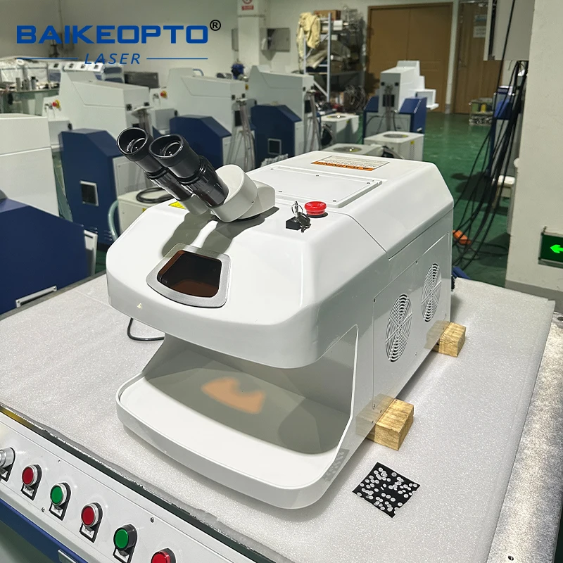 

Portable Jewelry Laser Welding Machine 200W HD Touch Screen CCD Control Laser Soldering Machine Welder Welding Machine