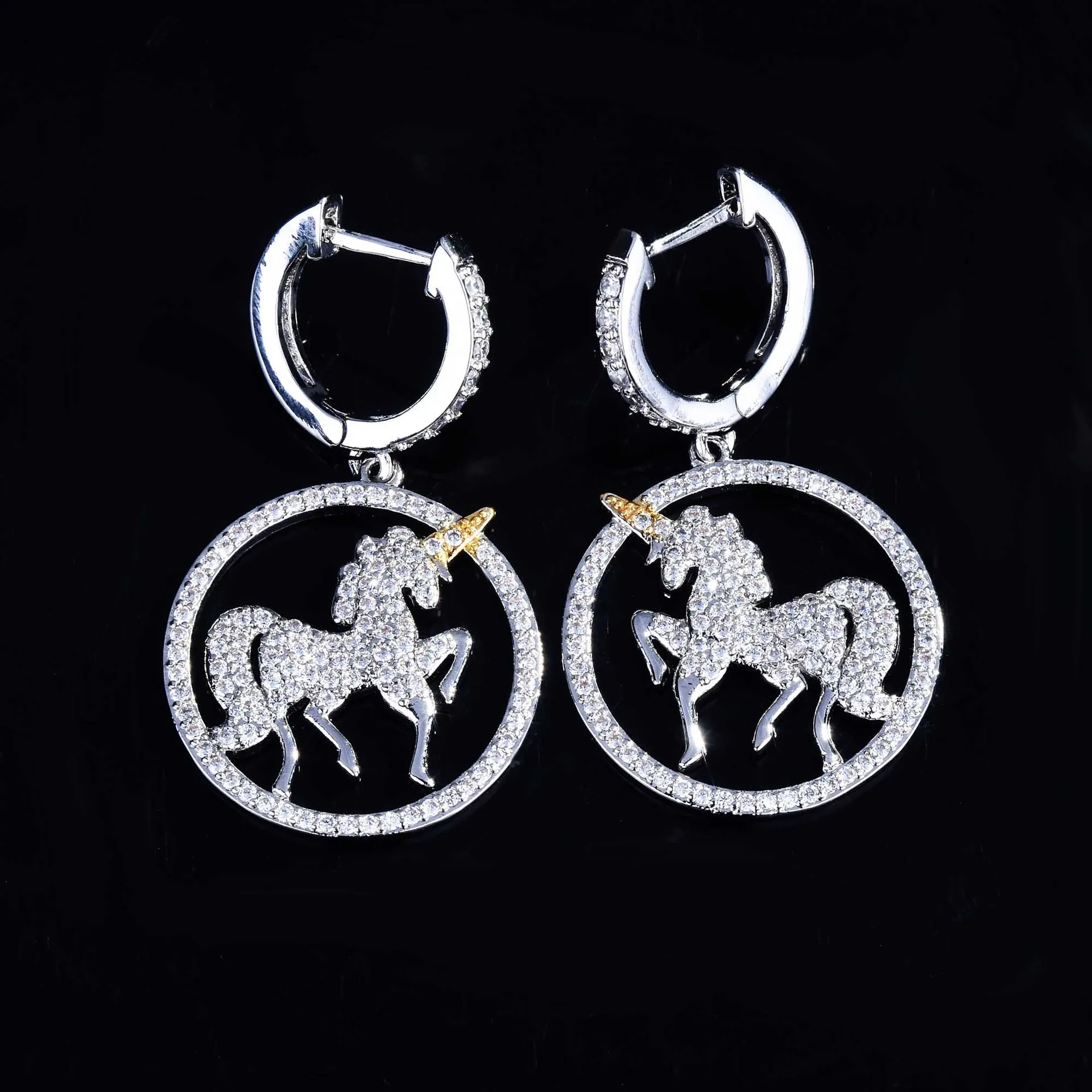 European and American exquisite unicorn-style personality earrings and stud earrings, goddess animal-shaped ear accessories