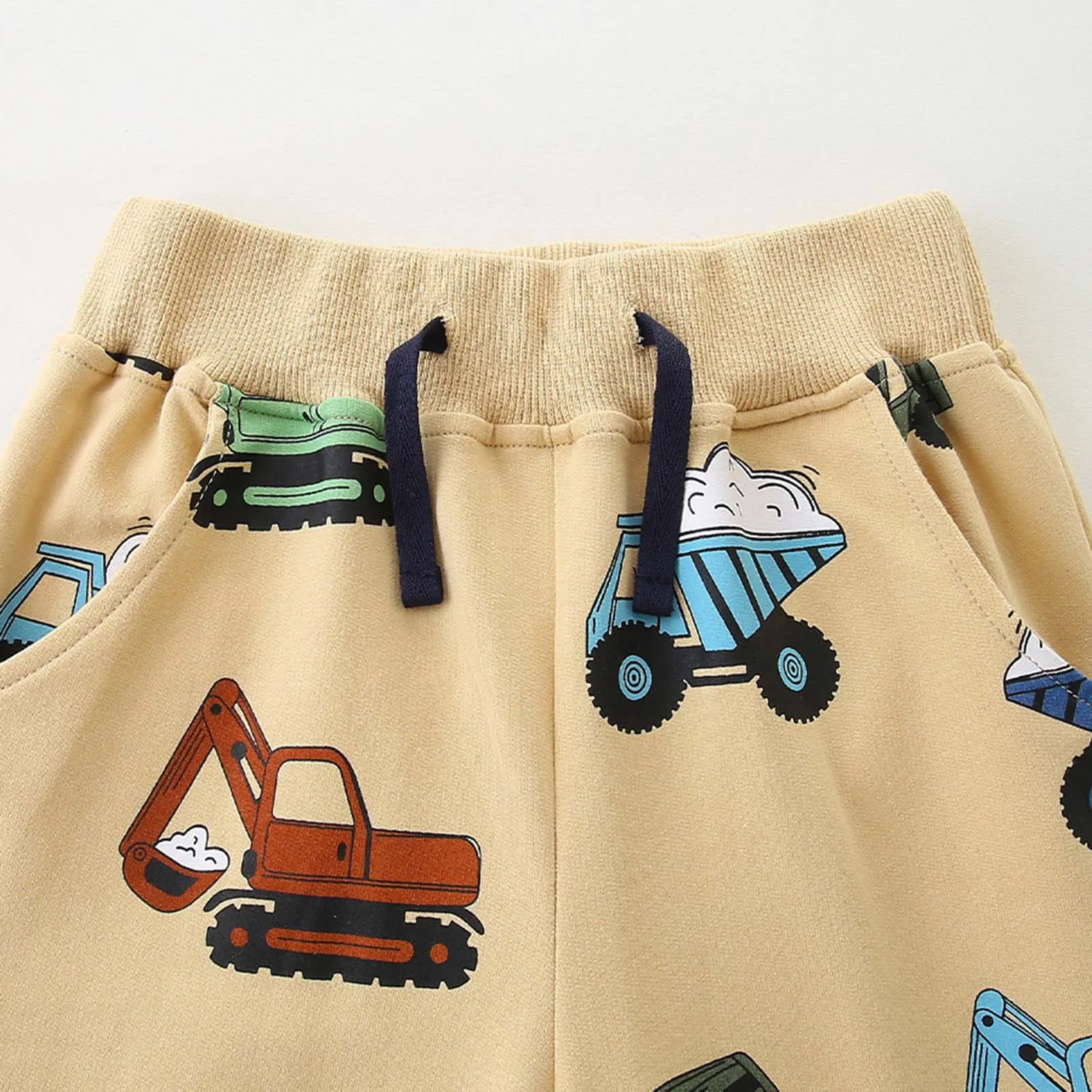 طقم مكون من قطعتين بدون غطاء للرأس وسراويل للأطفال مريحة ومسامية وأكمام طويلة مع بدلة بنطلون مطبوعة بنمط شاحنة لطيفة #3