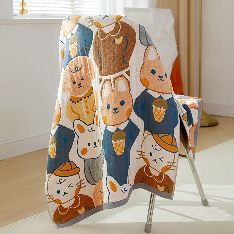 Class A Gauze Bath Towel 4-Large Towel Super Absorbent Lint-Free Household for Men and Women Cute Cartoon Bath Wrap