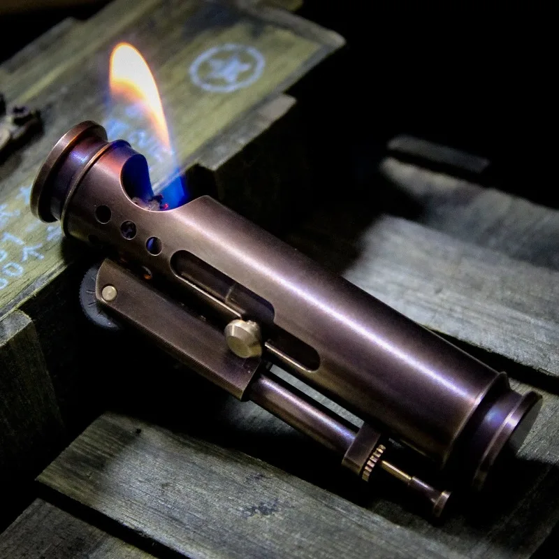 2026 Unusual Alien Trench Handmade Pure Copper Kerosine Lighter AK Vintage Portable Windproof Collection Lighters Smoking Gadget