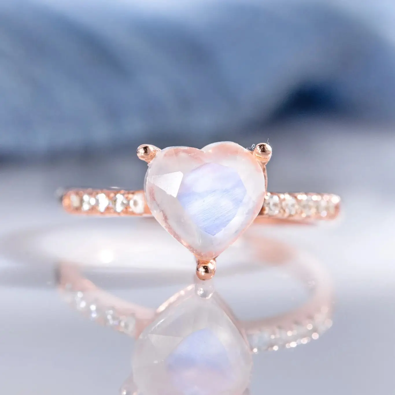 Inspired Heart Shaped Moonstone Ring Elegant Half Eternity Engagement Rings for Women Blue Gemstone Anniversary Jewelry Gifts