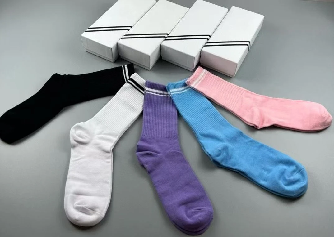 

al Yoga 5 Pairs Socks Striped Couple Style Casual Cotton Socks Sport Running Yoga Wicking Sweat Breathable Soft Mid-tube Socks