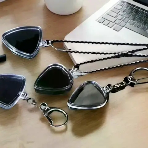 Sammelbox für Gitarristen; Herzförmiger Gitarrenplektrumhalter mit transparentem Design