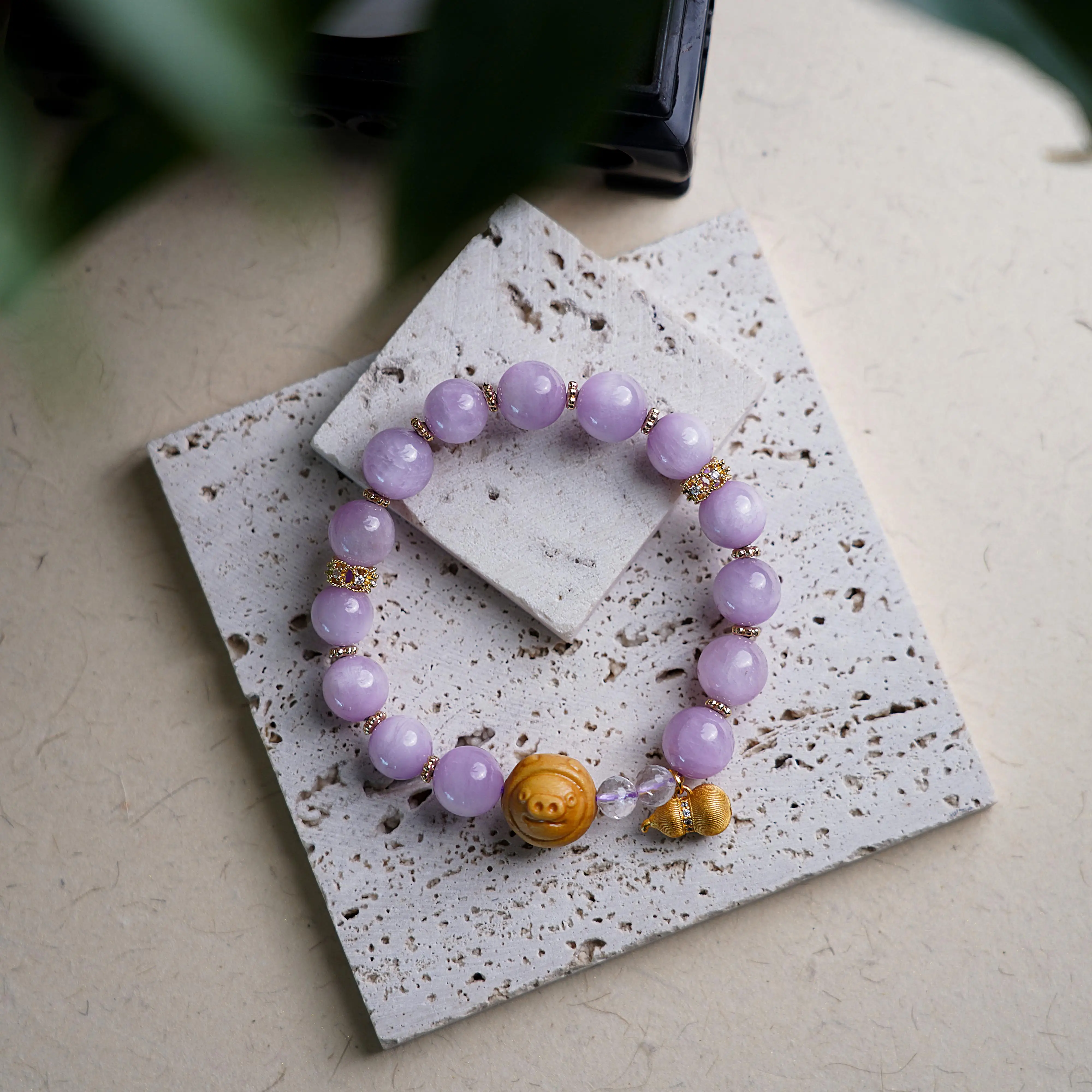 Pulsera de gemas de cristal de tres estrellas