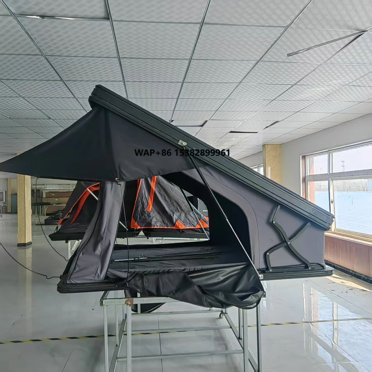 China Manufacturer's Waterproof Hard Shell Top Car Roof Tent Canvas Camping Equipment