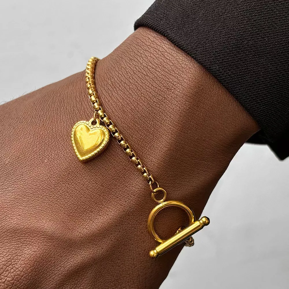 Love Charm Stainless Steel Bracelets For Women Handmade Gold Peach Link Chain Toggle Closure Bracelets