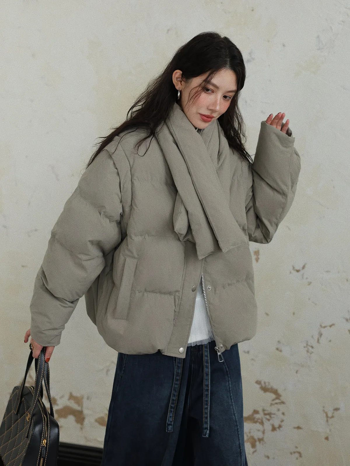 

Женская зимняя куртка-пуховик DR с двусторонним дизайном, съемными рукавами, наполнителем 90% пуха, утолщенная, с круглым вырезом