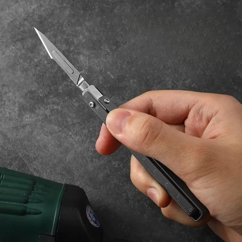 NEW Portable Pocket EDC Multi Tool Foldable Practical Tool, Suitable for Standard Surgical Blade Blades, with Screwdriver Head