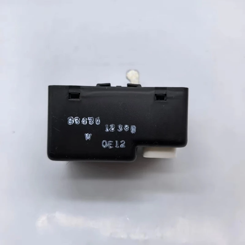 Genuine Excavator Water Controller Relay VHS834701230 for SK330-8 SK350-8 SK460-8 Fast Delivery