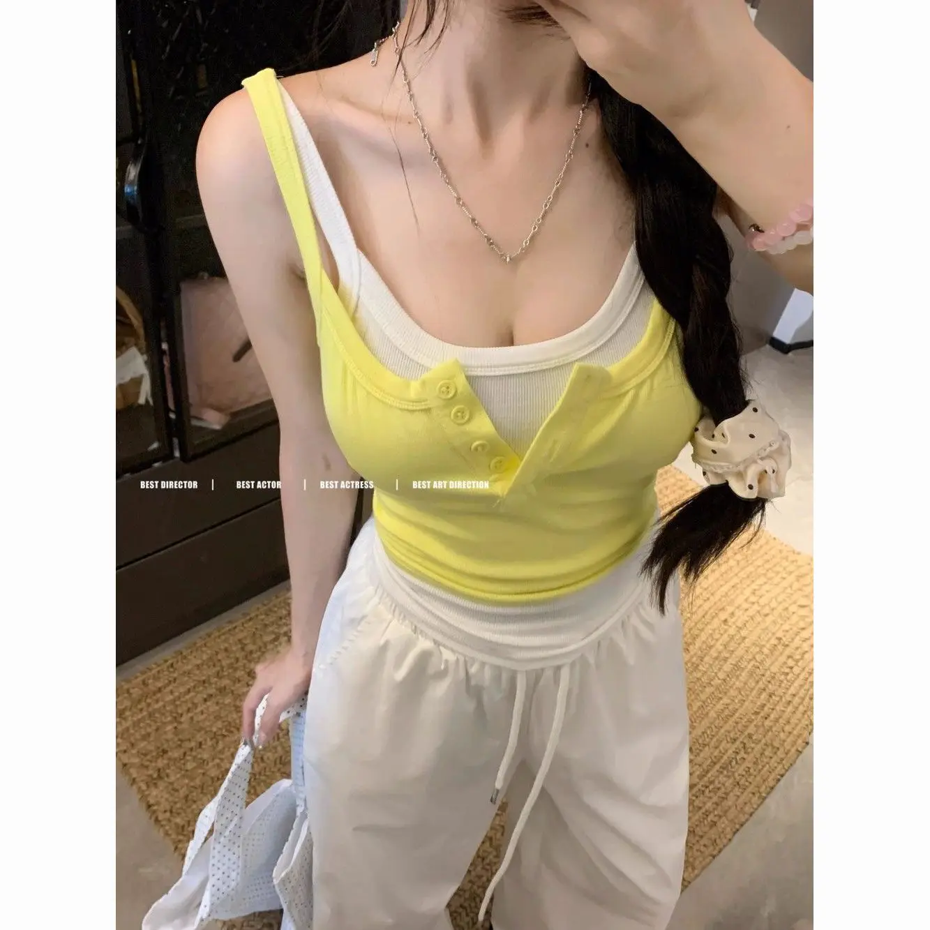 

Майки, женские сексуальные укороченные майки с открытой спиной и рюшами по подолу, облегающий топ без рукавов с регулируемыми бретелями, наряд для вечеринки в ночном клубе, стиль