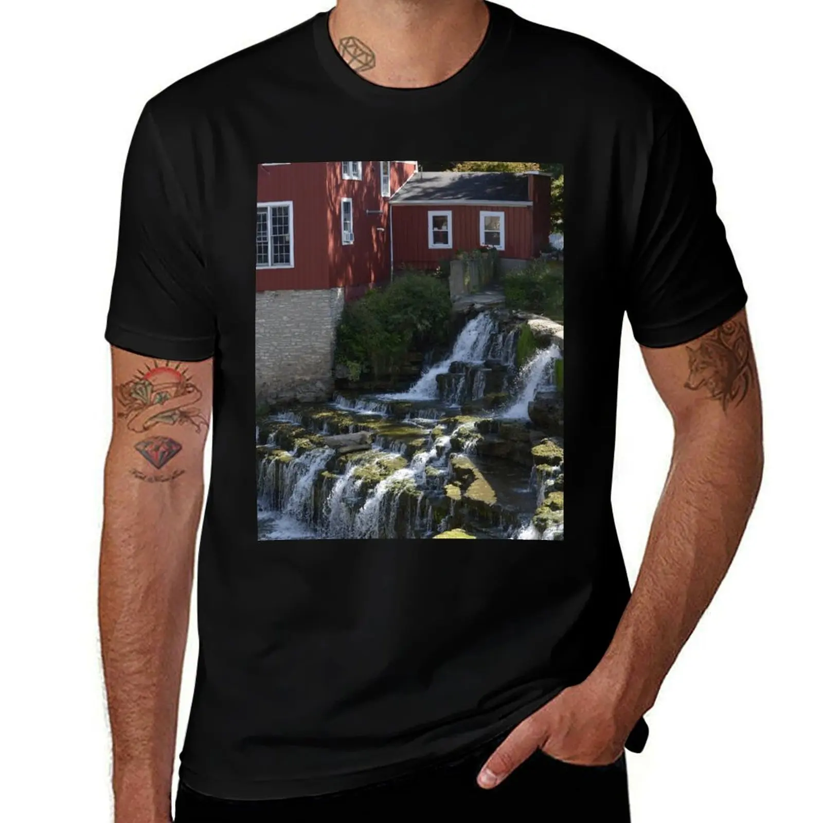 

Red Barn at Honeoye Falls N Y T-Shirt street wear Louboutins shirts graphic tees summer tops men workout shirt
