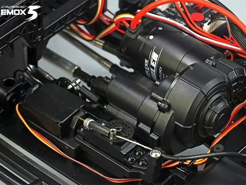 CROSSRC EMO X5 1/8 Scale Off Road RC Wrecker Trail Crawler Rescue Truck RTR ARTR With Fusion 8IGHT FOC System For Rocky Terrains