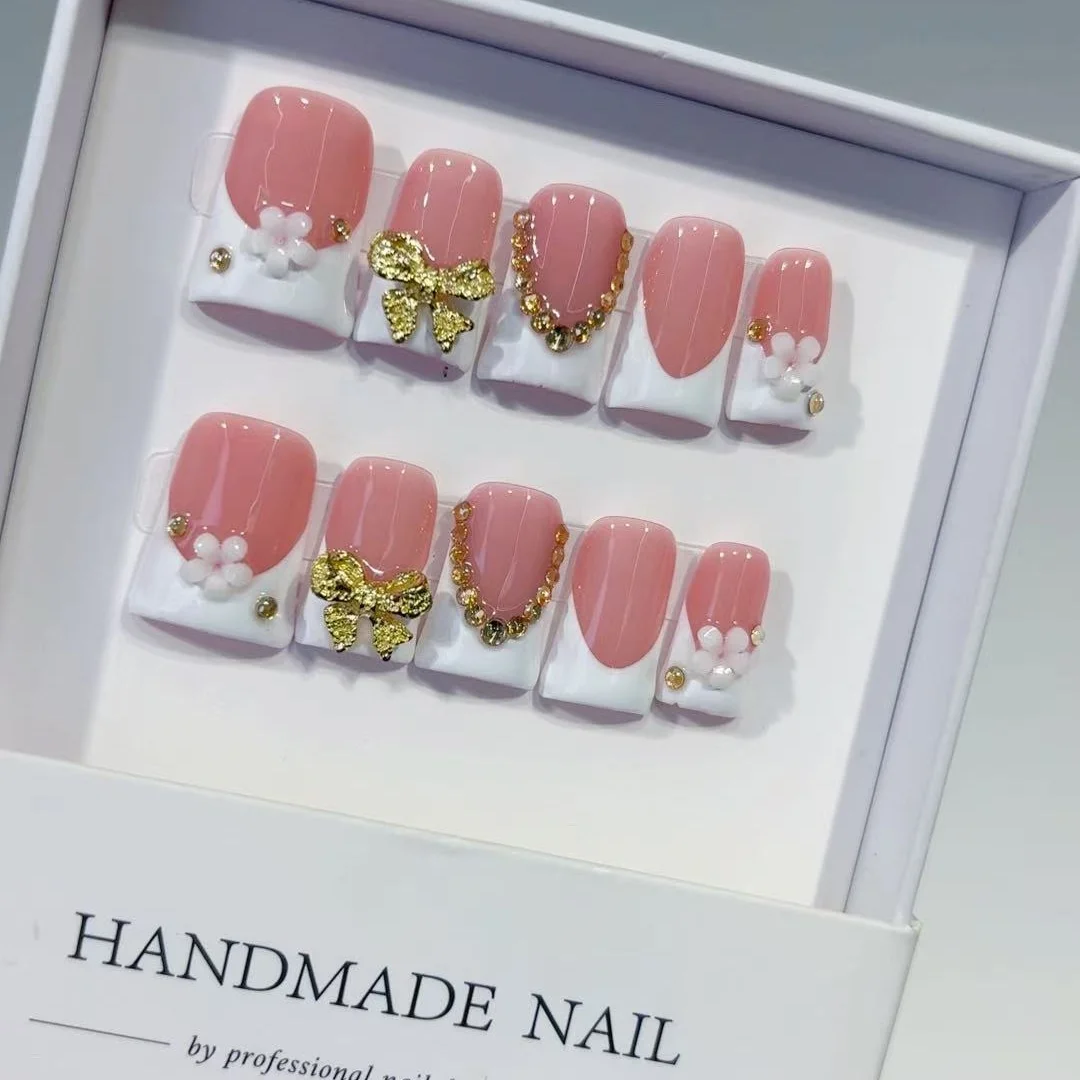 10pcs high-end Elegant and ladylike style, hand-painted three-dimensional bow, flowers, sparkling dot diamond handmade fake nail