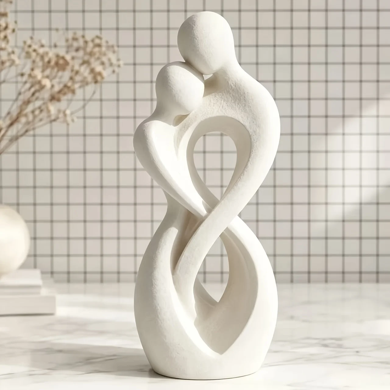 1/2 Piece with Random Color, Abstract Hugging Figure Sculpture Ornament, Nordic Minimalist Style Desktop Decoration, High-End Soft Decoration, Niche Creative Ornament
