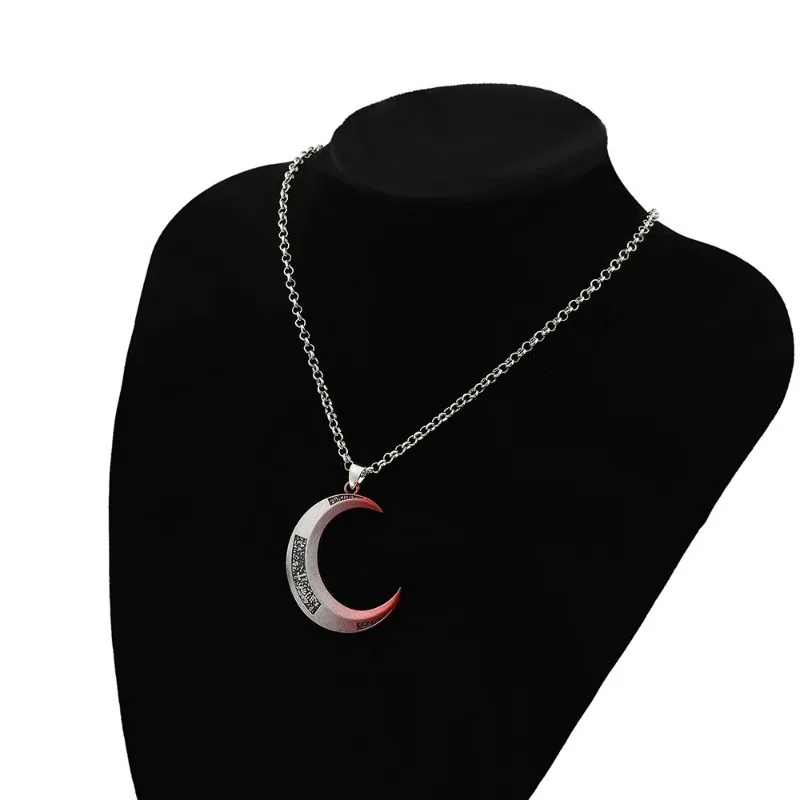 Nuevo Marvel Moon Knight películas periféricas aleación creativa collar de Metal pendientes nicho accesorios de alto valor regalos al por mayor