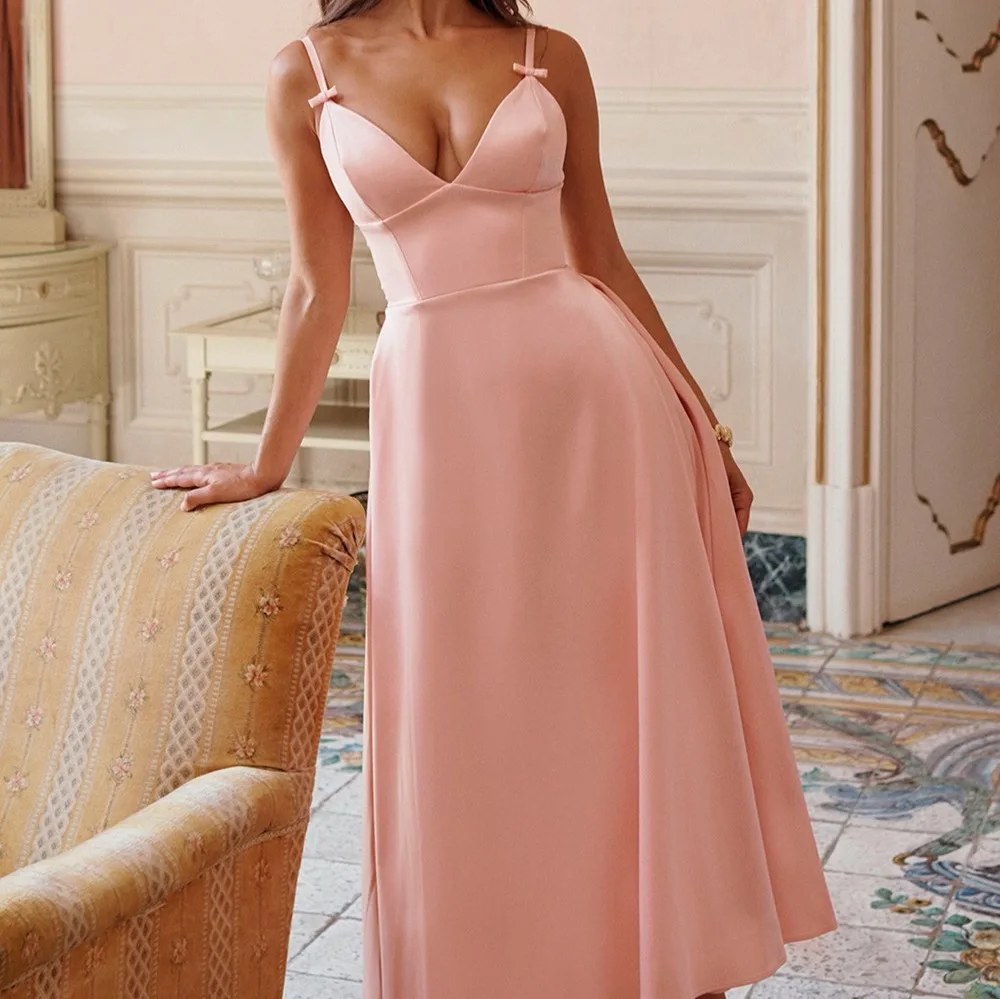 

Summer Elegant Camisole Dress Sweet Pink Sexy Slim Fit Backless Mid Length Women's Dress 2025