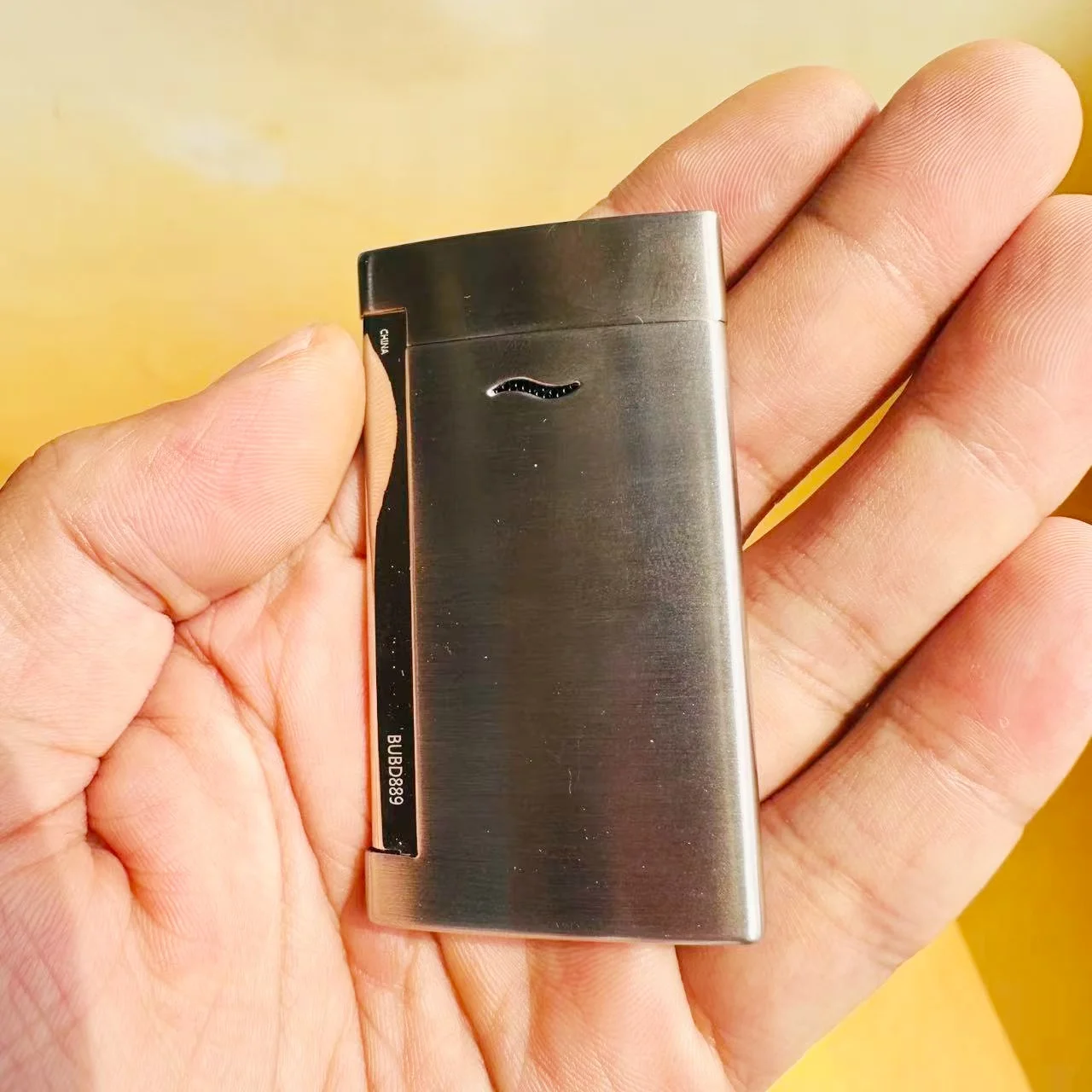 Dupont lighter Luxe merk-aanstekers op maat — Winddichte vlammen op maat — Alle stijlen inclusief geschenkverpakking Dupont logo