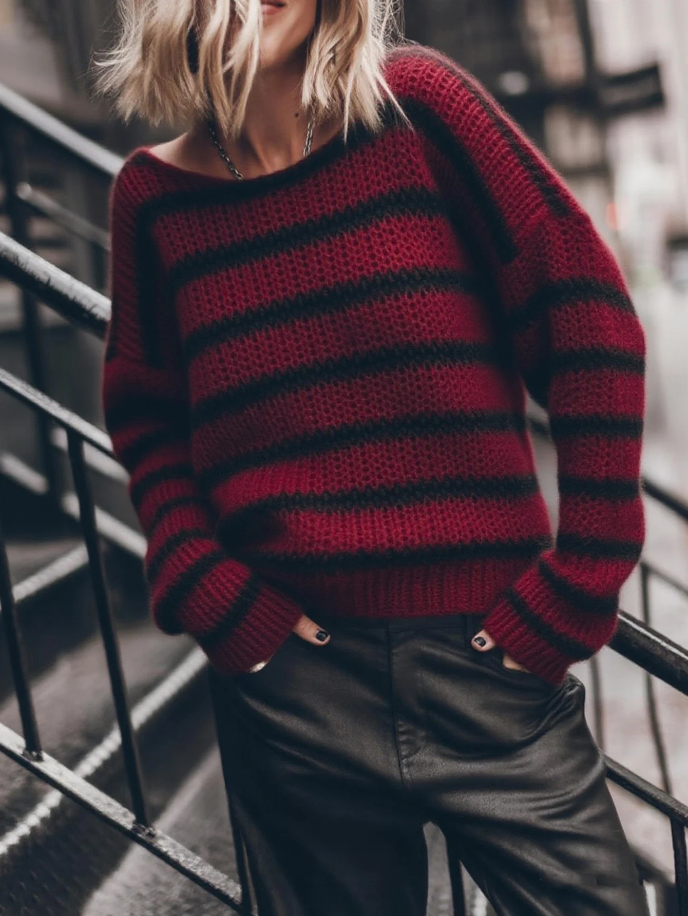 Autumn and Winter New Niche Knit Cardigan for Women, Designed with a Lazy Style, Sweater Top, Red Striped Pattern, Loose V-Neck Design Pullover, Casual and Elegant Autumn and Winter Top, Basic Versatile Style for Urban Commuting, Stylish and Casual Vacation Style, Designer Pattern Niche Knit Cardigan, New Year, Valentine's Day, Christmas Holiday Clothing, Instagram Style Clothing, Commonly Purchased by Koreans, Date Gift, Women's Clothing