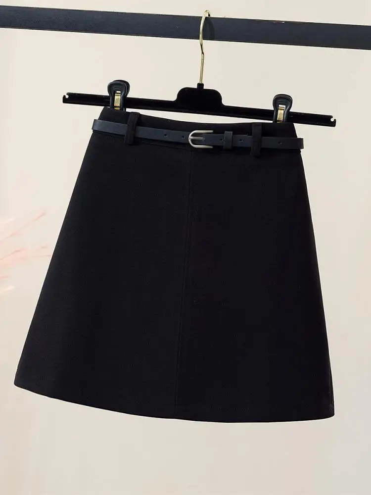 Minifalda de lana de cintura alta para mujer, Falda corta básica que combina con todo, color marrón, color negro, a la moda, novedad de otoño e invierno