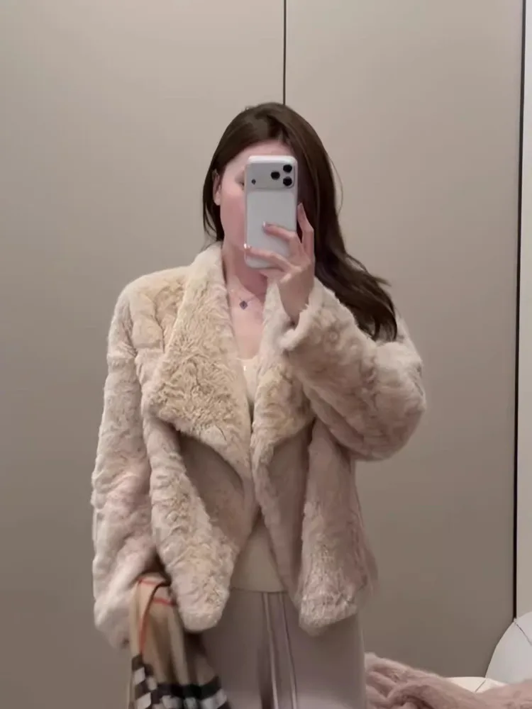 2025 Winter New  Temperament Warming Faux Fur Coat For Women Long Sleeves Solid Open Stitch Plush Coats Tide