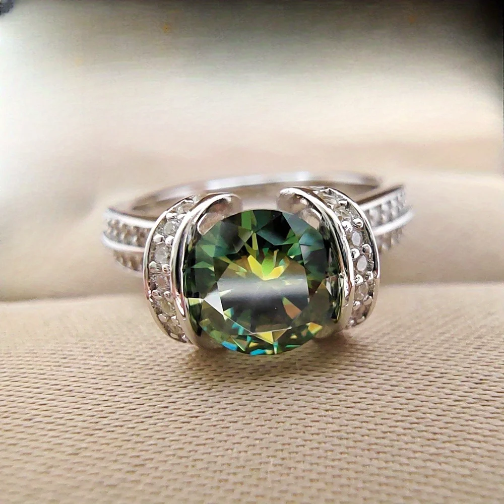 1pc 1.0 CT Luxury Engagement Moissanite Ring S925, Suitable for Weddings, Engagements, Banquets, Christmas and Other Occasions.