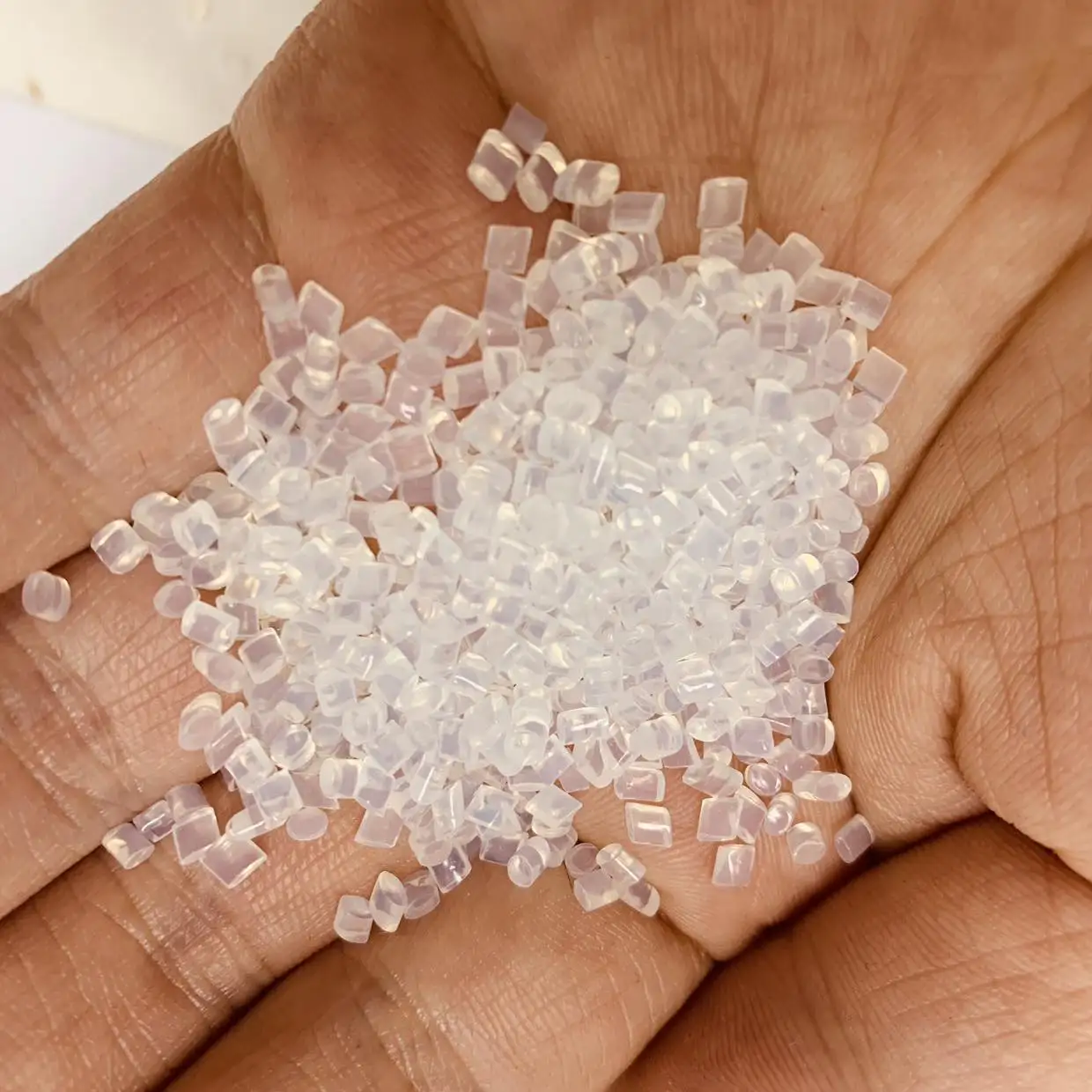 

1000g/lot Italian keratin Glue Grain Hot Melt Glue Granule White Transparent Color For I tip/ U-tip prebonded Hair Extension