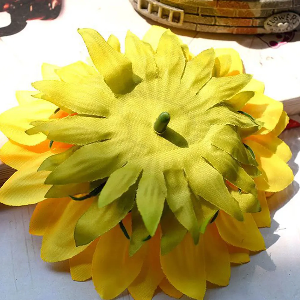 

12pcs Simulated Sunflower Ornaments Premium Cloth Artificial Sunflowers Decorative Party DIY Supplies Home Restaurant