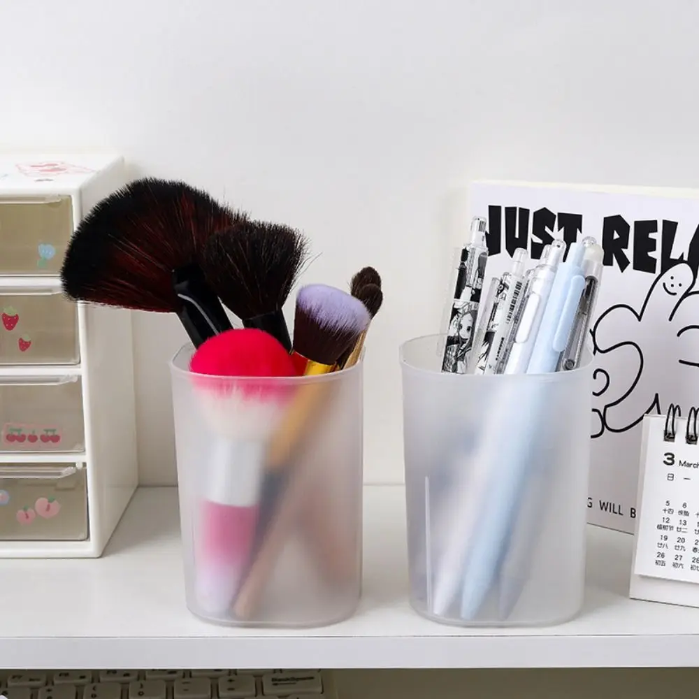 1Pcs Brush Stand Pen Holder Cute Desk Organizer Frosted Pencil Holder Student Supplies Plastic Makeup Storage Box