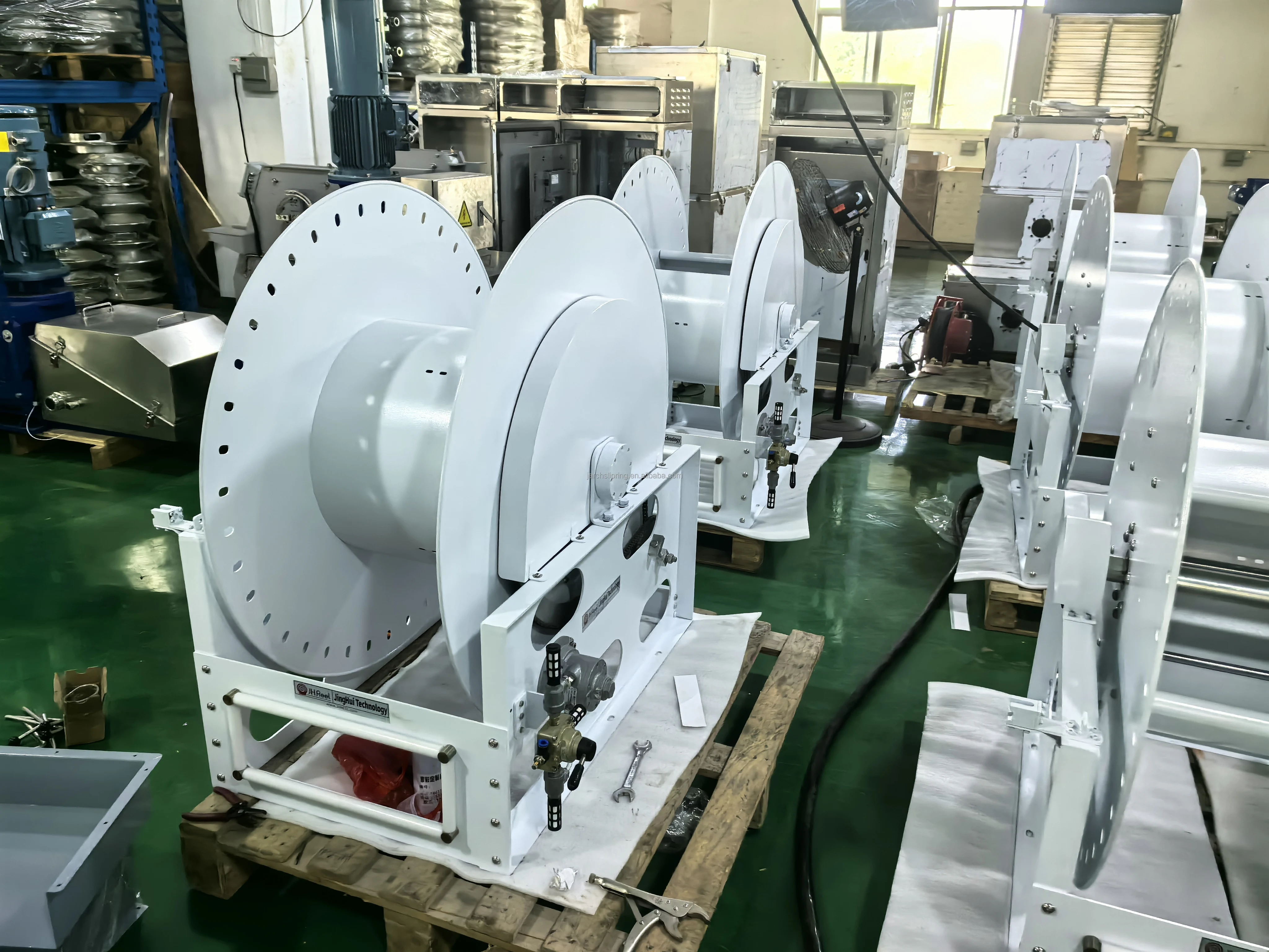 3/8 Inch By 35 Ft Spring Driven Extension Cable Reel For Air/Water Premium Duty Spring Retractable Hose Reel