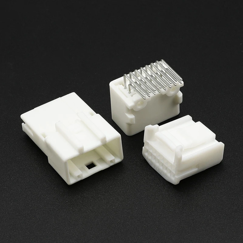 0.7 Electric car connector 2/8/12/16/24/32/40P 1318386-1 White connector 1473410-1 AMP male and female connector