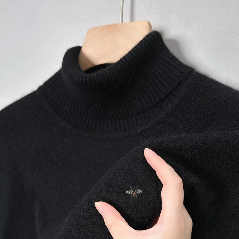 

Hot Sales Luxury Brand Men's High Neck Pullover Knitted Sweater Winter New Arrival Solid Color Bee Print Warm Commute Menswear