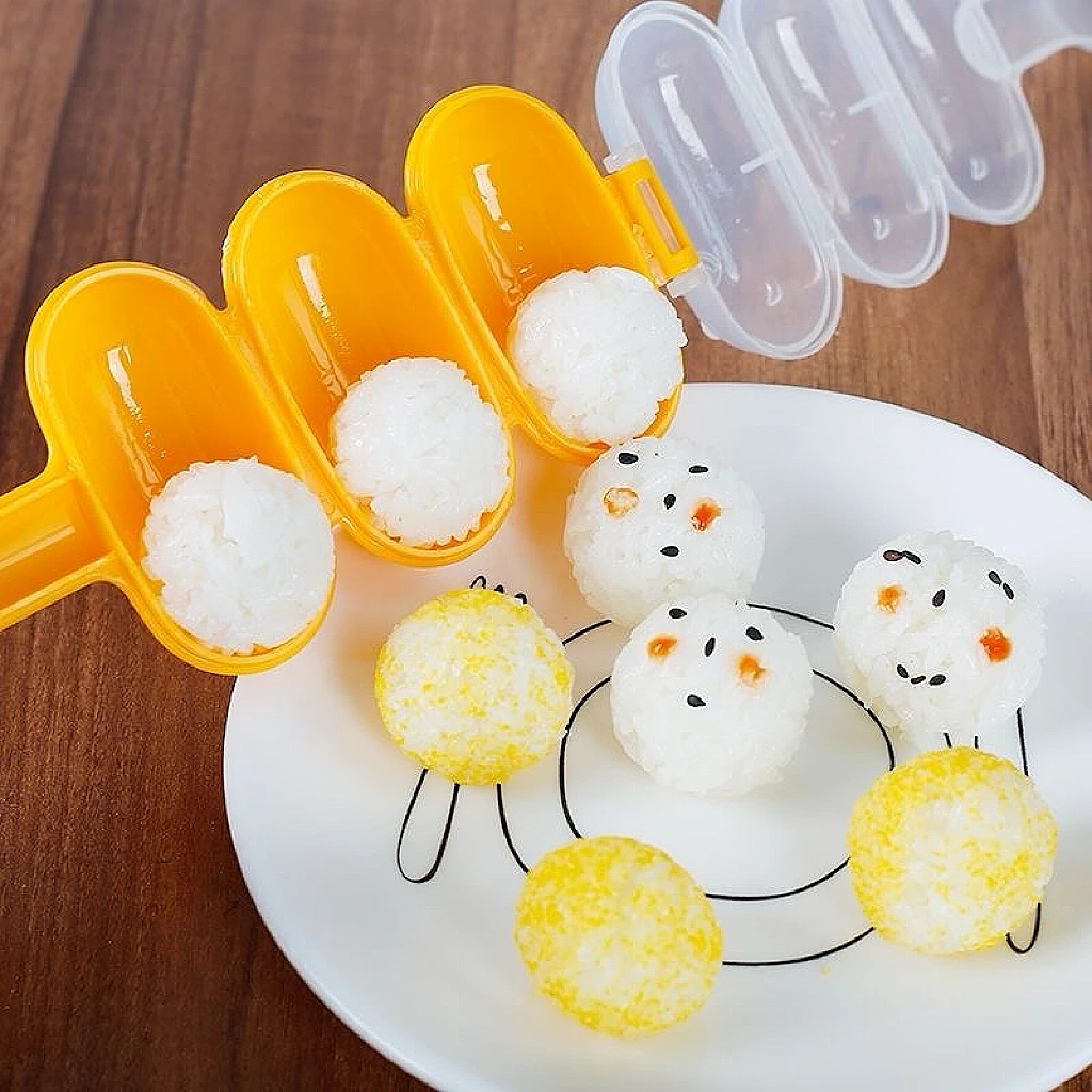 2pcs DIY Rice Ball Maker Shake Mold Portable Sushi Rice Ball Shaper Rice Ball Making Tool for Kitchen Bento Accessory