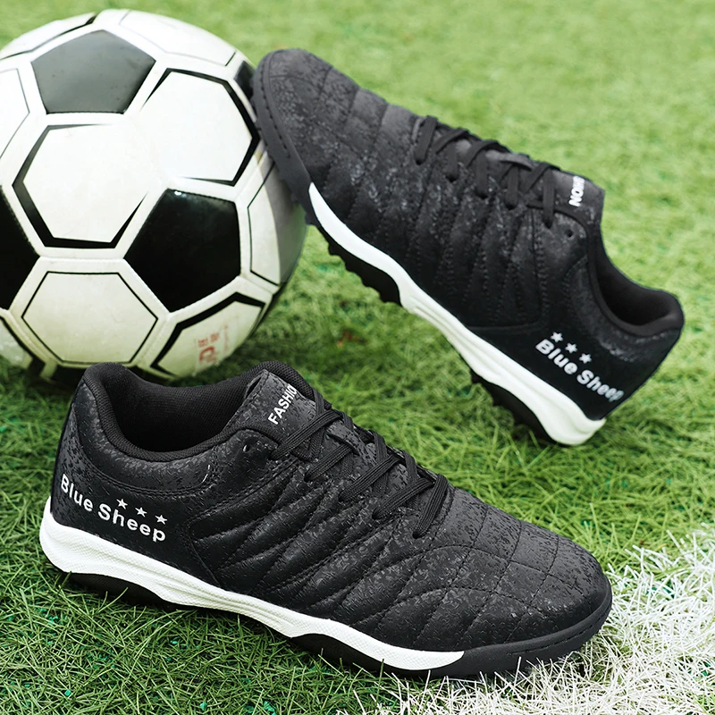 New Men Soccer Shoes Sneakers Football Boots Non-Slip Grass Indoor High-quality Match Light Futsal Cleats Hot-selling Outdoor