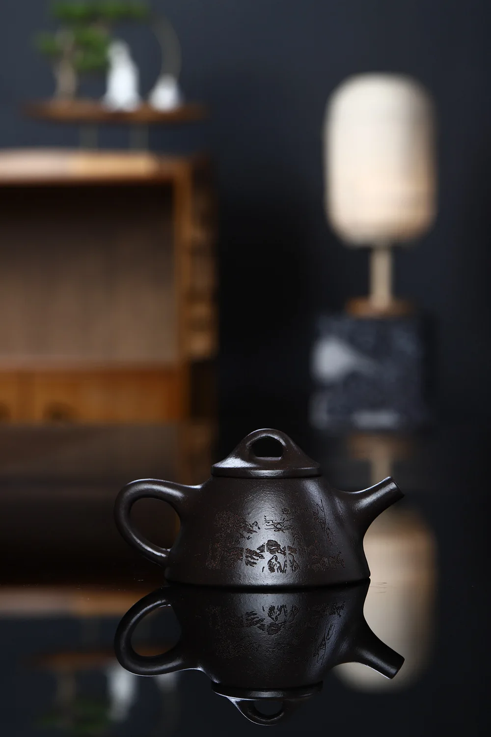 Yixing Handmade Bawang Shipiao Zisha Teapot, Sea‑All‑Rivers Carved Pattern, Black Clay Household Kung Fu Brewing Teapot